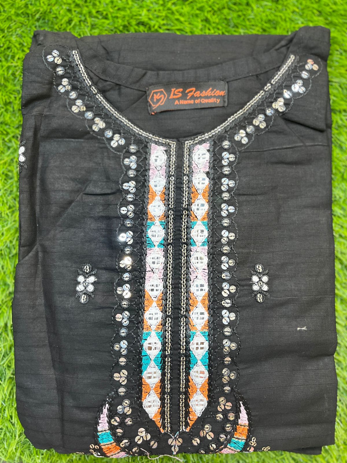 Lawn Embroidered Two Piece Kurti GL7002