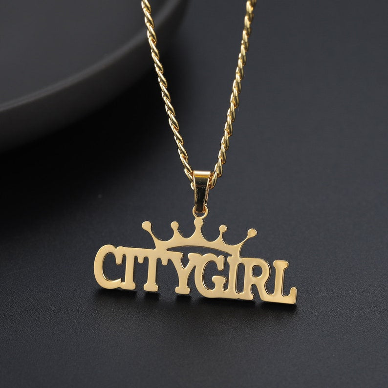 CUSTOMIZE CROWN NAME NECKLACE
