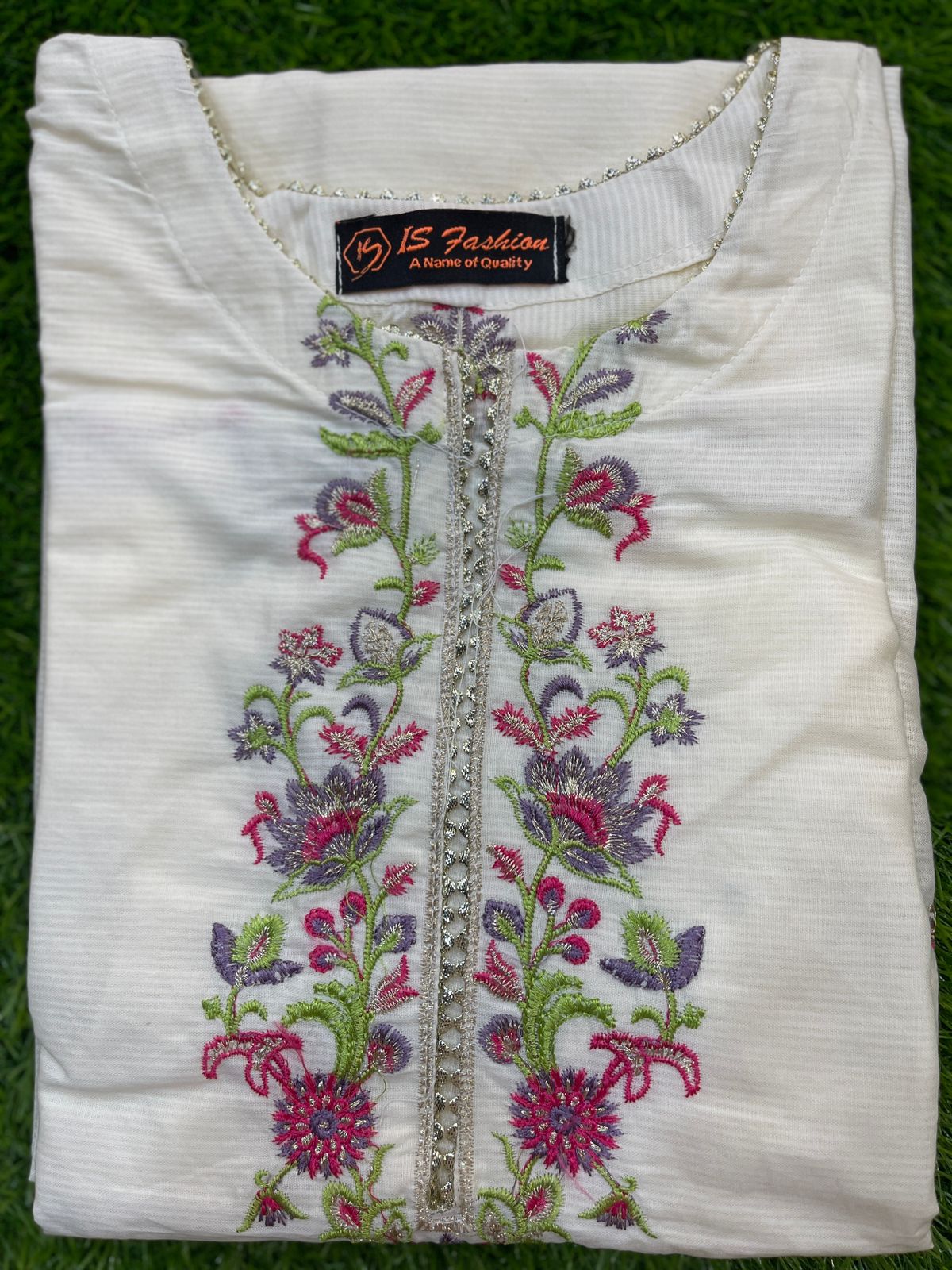 Lawn Embroidered Two Piece Kurti GL7006