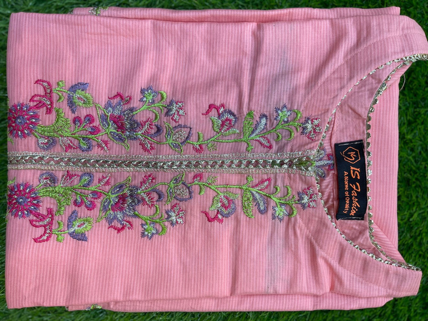 Lawn Embroidered Two Piece Kurti GL7006
