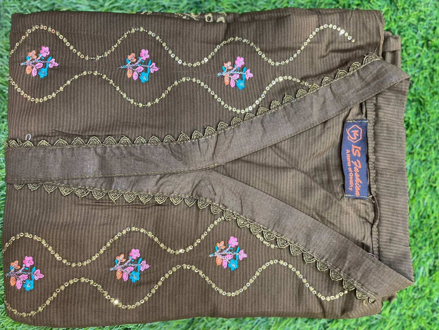 Lawn Embroidered Two Piece Kurti GL7005