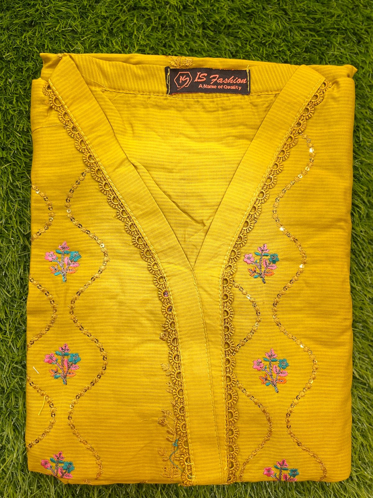 Lawn Embroidered Two Piece Kurti GL7005